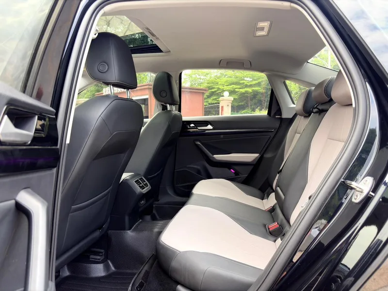 Volkswagen Lavida 2023 Restyling 1.5L Automatic Five Million Edition interior photo 8 Volkswagen Lavida 2023 Restyling 1.5L Automatic Five Million Edition interior photo 8