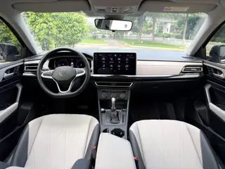 Volkswagen Lavida 2023 Restyling 1.5L Automatic Five Million Edition interior photo 13 Volkswagen Lavida 2023 Restyling 1.5L Automatic Five Million Edition interior photo 13