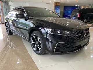 Volkswagen Passat 2025 outstanding 380TSI Longteng Edition exterior photo 3 Volkswagen Passat 2025 outstanding 380TSI Longteng Edition exterior photo 3