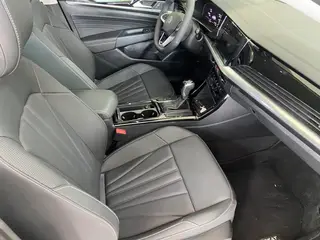 Volkswagen Passat 2025 outstanding 380TSI Longteng Edition exterior photo 7 Volkswagen Passat 2025 outstanding 380TSI Longteng Edition exterior photo 7