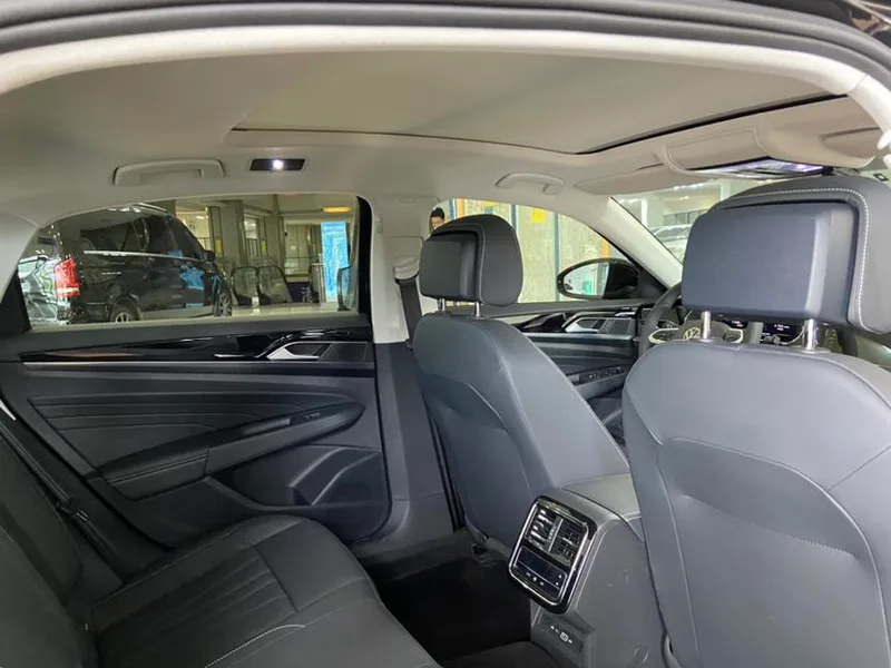 Volkswagen Passat 2025 outstanding 380TSI Longteng Edition exterior photo 10 Volkswagen Passat 2025 outstanding 380TSI Longteng Edition exterior photo 10