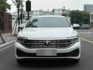 Volkswagen Sagitar 2023 280TSI DSG Premium Edition exterior photo 2 Volkswagen Sagitar 2023 280TSI DSG Premium Edition exterior photo 2