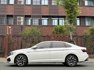 Volkswagen Sagitar 2023 280TSI DSG Premium Edition exterior photo 3 Volkswagen Sagitar 2023 280TSI DSG Premium Edition exterior photo 3