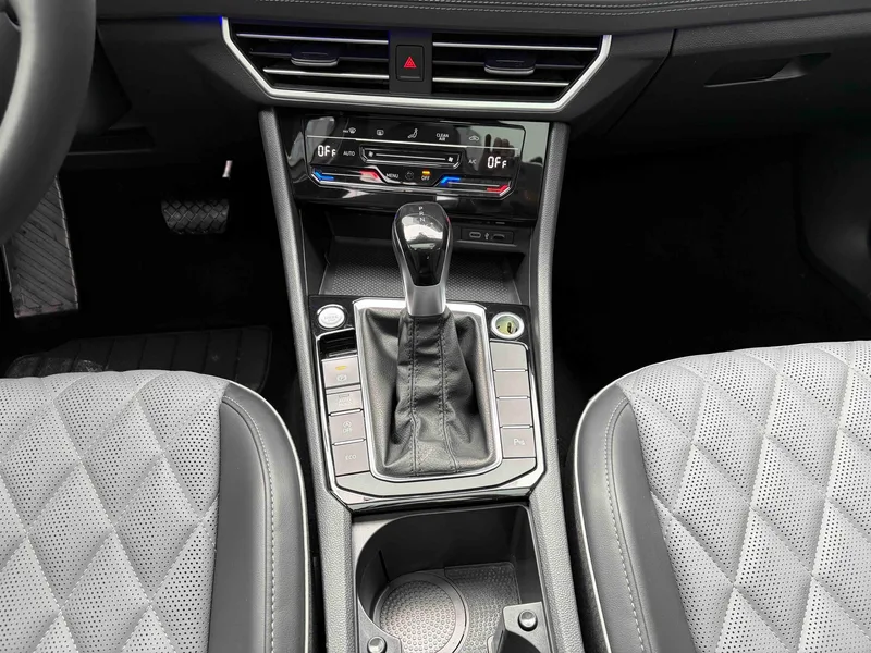 Volkswagen Sagitar 2023 280TSI DSG Premium Edition exterior photo 5 Volkswagen Sagitar 2023 280TSI DSG Premium Edition exterior photo 5