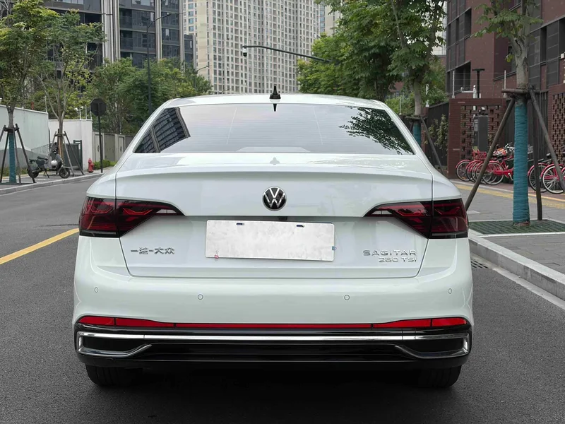 Volkswagen Sagitar 2023 280TSI DSG Premium Edition interior photo 14 Volkswagen Sagitar 2023 280TSI DSG Premium Edition interior photo 14