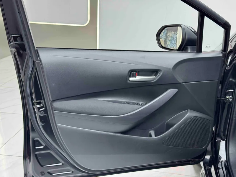 Toyota Levin 2021 185T CVT Luxury Edition interior photo 12 Toyota Levin 2021 185T CVT Luxury Edition interior photo 12