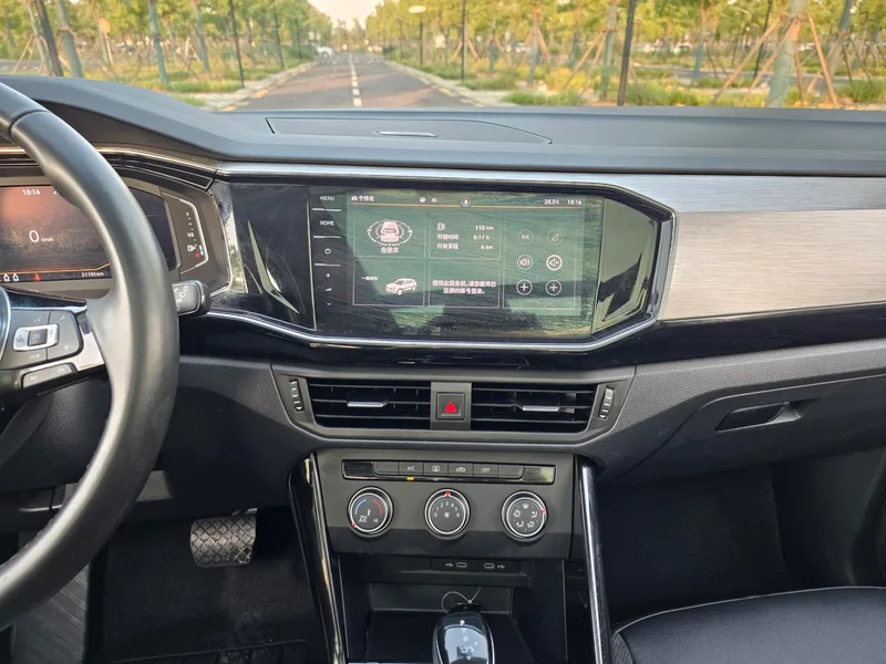 Volkswagen Tayron 2021 330TSI Two-wheel drive 30 Anniversary Edition interior photo 16 Volkswagen Tayron 2021 330TSI Two-wheel drive 30 Anniversary Edition interior photo 16