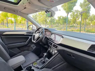 Volkswagen Tayron 2021 330TSI Two-wheel drive 30 Anniversary Edition interior photo 19 Volkswagen Tayron 2021 330TSI Two-wheel drive 30 Anniversary Edition interior photo 19