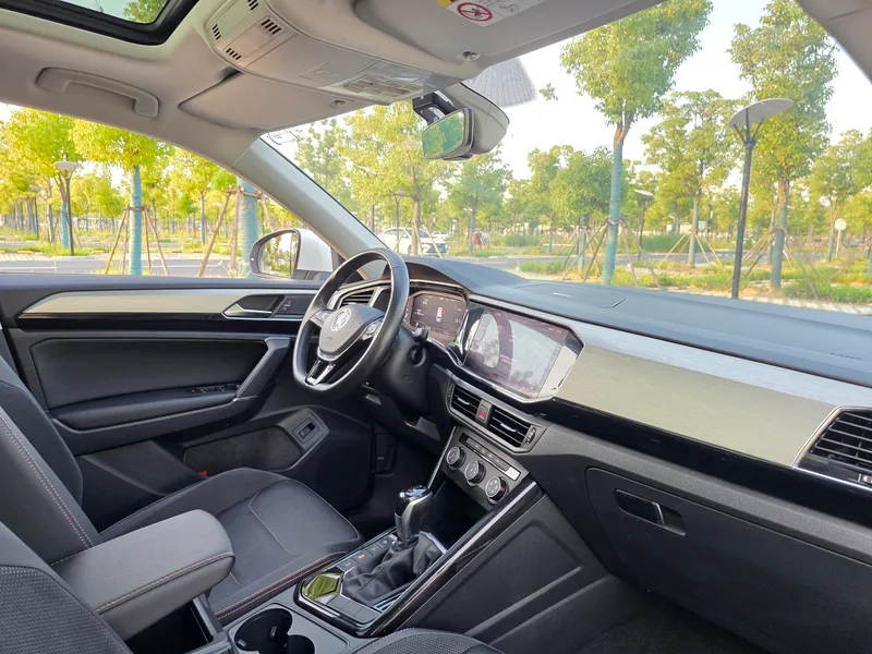 Volkswagen Tayron 2021 330TSI Two-wheel drive 30 Anniversary Edition interior photo 19 Volkswagen Tayron 2021 330TSI Two-wheel drive 30 Anniversary Edition interior photo 19