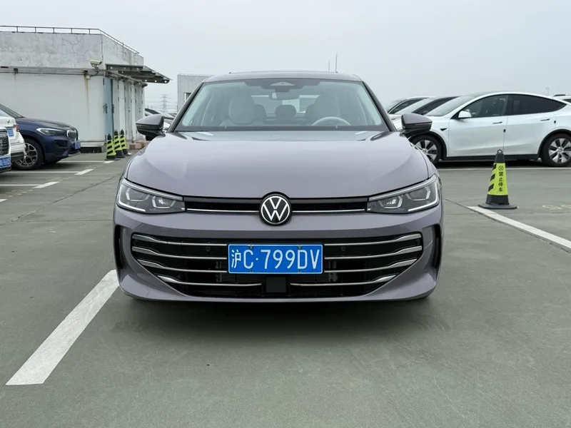 Volkswagen Passat 2025 Pro 300TSI Long Yao Edition exterior photo 2 Volkswagen Passat 2025 Pro 300TSI Long Yao Edition exterior photo 2