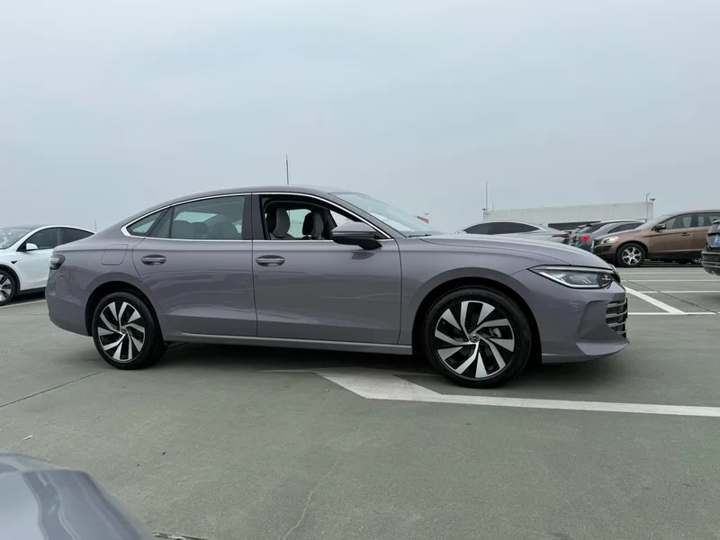 Volkswagen Passat 2025 Pro 300TSI Long Yao Edition exterior photo 4 Volkswagen Passat 2025 Pro 300TSI Long Yao Edition exterior photo 4
