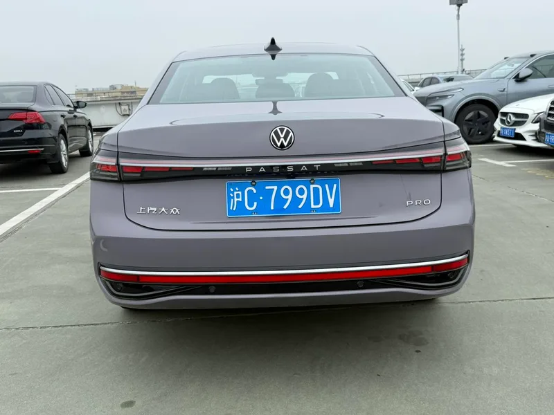 Volkswagen Passat 2025 Pro 300TSI Long Yao Edition interior photo 11 Volkswagen Passat 2025 Pro 300TSI Long Yao Edition interior photo 11