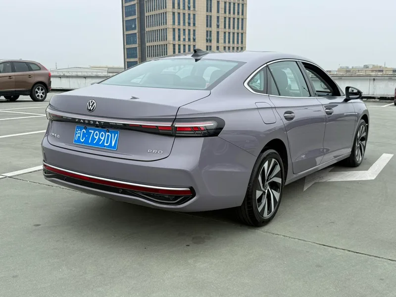 Volkswagen Passat 2025 Pro 300TSI Long Yao Edition interior photo 12 Volkswagen Passat 2025 Pro 300TSI Long Yao Edition interior photo 12