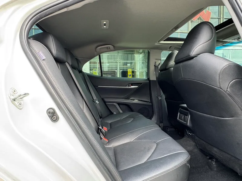 Toyota Camry 2021 2.0G Version de luxe intérieur photo 15 Toyota Camry 2021 2.0G Version de luxe intérieur photo 15