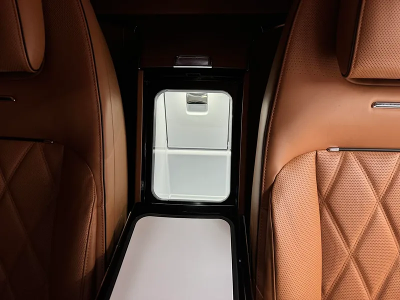 Maextro S800 2025 Extensión de rango Edición ejecutiva de Xingyao 4 Asiento interior foto 10 Maextro S800 2025 Extensión de rango Edición ejecutiva de Xingyao 4 Asiento interior foto 10