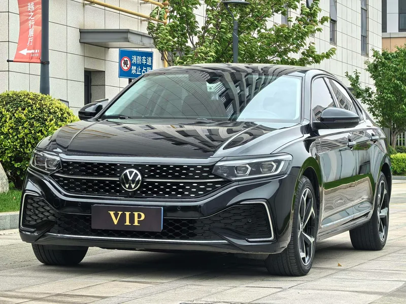Volkswagen Passat 2023 330TSI Star Premium Edition exterior photo 1 Volkswagen Passat 2023 330TSI Star Premium Edition exterior photo 1