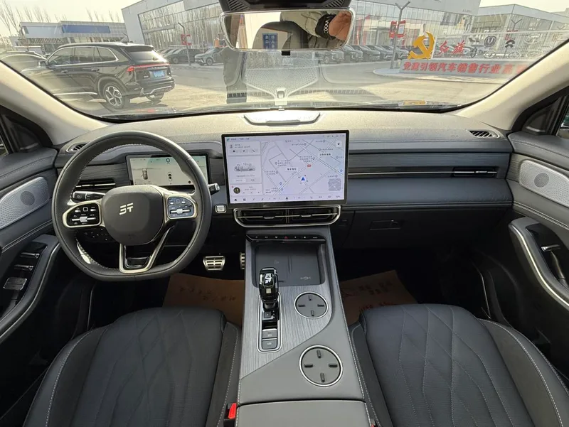 Jetour Shanhai L9 2024 1.5TD Pro interior foto 6 Jetour Shanhai L9 2024 1.5TD Pro interior foto 6