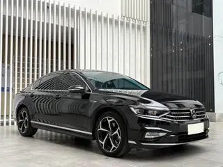 Volkswagen Magotan 2023 200 Dix mille éditions commémoratives 330TSI DSG Type de luxe extérieur photo 3 Volkswagen Magotan 2023 200 Dix mille éditions commémoratives 330TSI DSG Type de luxe extérieur photo 3