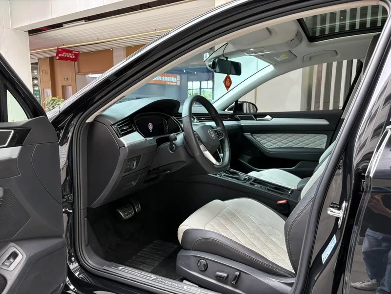 Volkswagen Magotan 2023 200 Dix mille éditions commémoratives 330TSI DSG Type de luxe extérieur photo 4 Volkswagen Magotan 2023 200 Dix mille éditions commémoratives 330TSI DSG Type de luxe extérieur photo 4