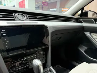 Volkswagen Magotan 2023 200 Dix mille éditions commémoratives 330TSI DSG Type de luxe extérieur photo 8 Volkswagen Magotan 2023 200 Dix mille éditions commémoratives 330TSI DSG Type de luxe extérieur photo 8