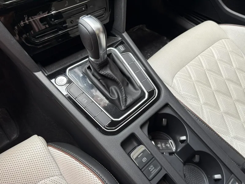 Volkswagen Magotan 2023 200 Dix mille éditions commémoratives 330TSI DSG Type de luxe intérieur photo 9 Volkswagen Magotan 2023 200 Dix mille éditions commémoratives 330TSI DSG Type de luxe intérieur photo 9