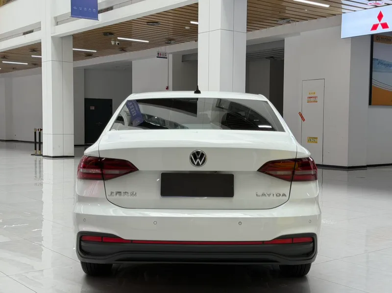 Volkswagen Lavida 2022 1.5L Automatic Fashion Edition exterior photo 5