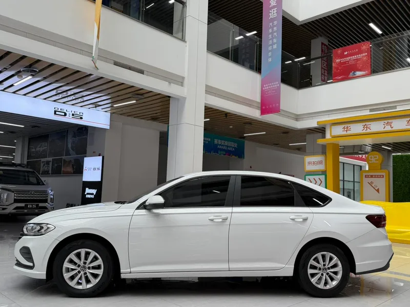 Volkswagen Lavida 2022 1.5L Automatic Fashion Edition exterior photo 9