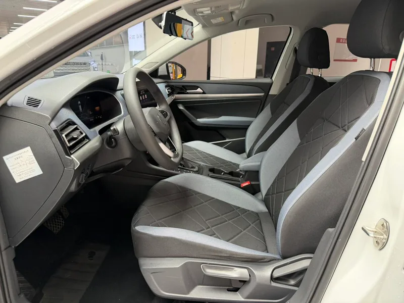Volkswagen Lavida 2022 1.5L Automatic Fashion Edition interior photo 11