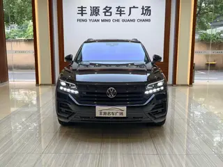 Volkswagen Touareg 2023 3.0TSI Version de la première jouissance Set de sport noir Yao extérieur photo 2 Volkswagen Touareg 2023 3.0TSI Version de la première jouissance Set de sport noir Yao extérieur photo 2