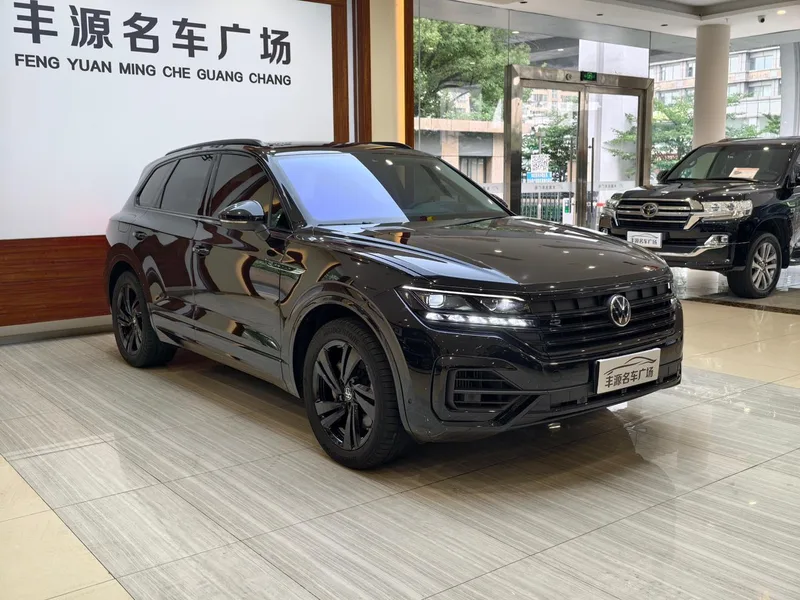 Volkswagen Touareg 2023 3.0TSI Version de la première jouissance Set de sport noir Yao extérieur photo 3 Volkswagen Touareg 2023 3.0TSI Version de la première jouissance Set de sport noir Yao extérieur photo 3