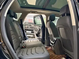 Volkswagen Touareg 2023 3.0TSI Version de la première jouissance Set de sport noir Yao extérieur photo 10 Volkswagen Touareg 2023 3.0TSI Version de la première jouissance Set de sport noir Yao extérieur photo 10