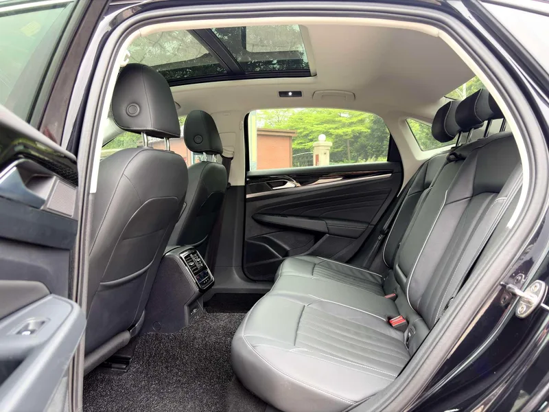 Volkswagen Passat 2023 Restyling 330TSI Star Elite Edition interior photo 8 Volkswagen Passat 2023 Restyling 330TSI Star Elite Edition interior photo 8