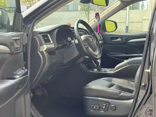 Toyota Highlander 2018 2.0T Four-wheel drive Premium Edition 7 seat Country VI exterior photo 4 Toyota Highlander 2018 2.0T Four-wheel drive Premium Edition 7 seat Country VI exterior photo 4