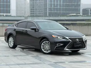 Lexus ES 2017 200 30 Anniversary Edition exterior photo 3 Lexus ES 2017 200 30 Anniversary Edition exterior photo 3