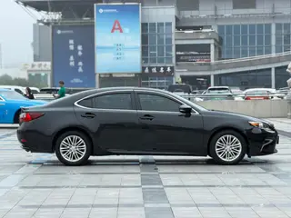 Lexus ES 2017 200 30 Anniversary Edition exterior photo 5 Lexus ES 2017 200 30 Anniversary Edition exterior photo 5