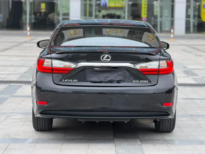 Lexus ES 2017 200 30 Anniversary Edition exterior photo 7 Lexus ES 2017 200 30 Anniversary Edition exterior photo 7