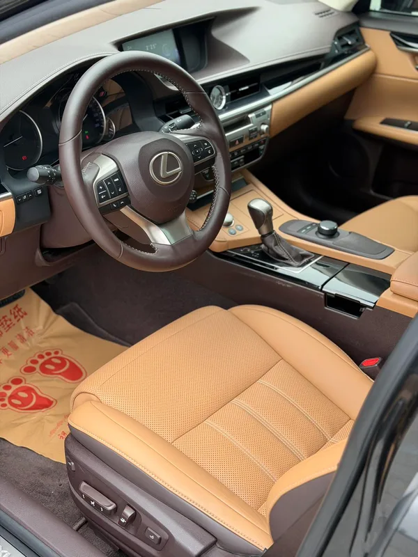 Lexus ES 2017 200 30 Anniversary Edition exterior photo 8 Lexus ES 2017 200 30 Anniversary Edition exterior photo 8