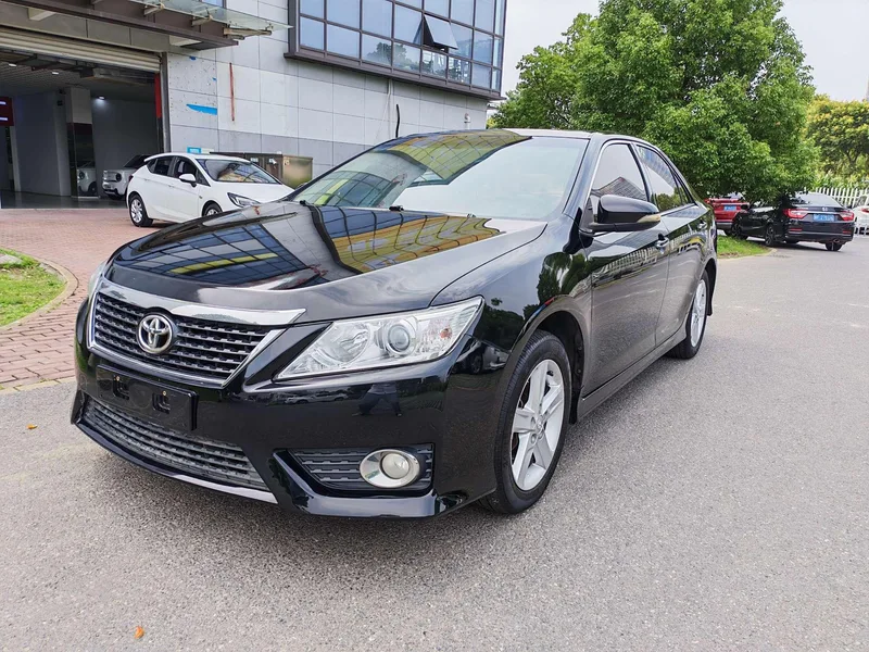 Toyota Camry 2012 Junrui 2.0S Version dynamique brillante extérieur photo 1 Toyota Camry 2012 Junrui 2.0S Version dynamique brillante extérieur photo 1