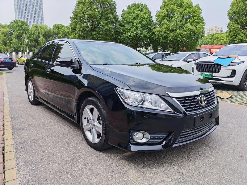 Toyota Camry 2012 Junrui 2.0S Version dynamique brillante extérieur photo 3 Toyota Camry 2012 Junrui 2.0S Version dynamique brillante extérieur photo 3
