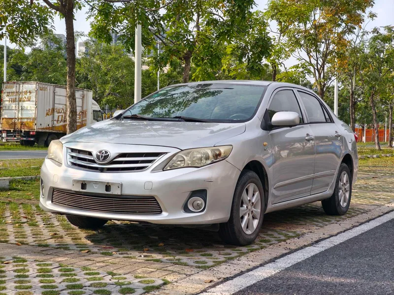 Toyota Corolla 2012 Versión deslumbrante 1.6L Automático GL exterior foto 2 Toyota Corolla 2012 Versión deslumbrante 1.6L Automático GL exterior foto 2