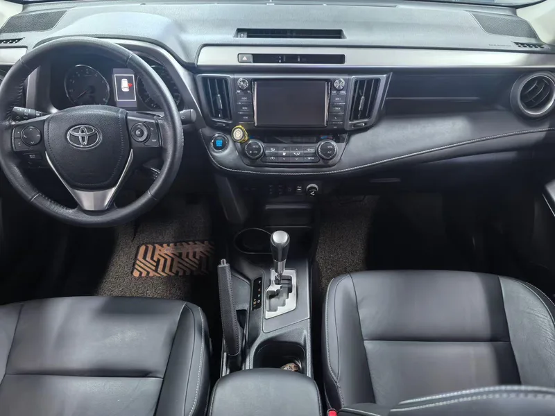 Toyota RAV4 2016 2.0L CVT Versión de moda con tracción en dos ruedas exterior foto 4 Toyota RAV4 2016 2.0L CVT Versión de moda con tracción en dos ruedas exterior foto 4