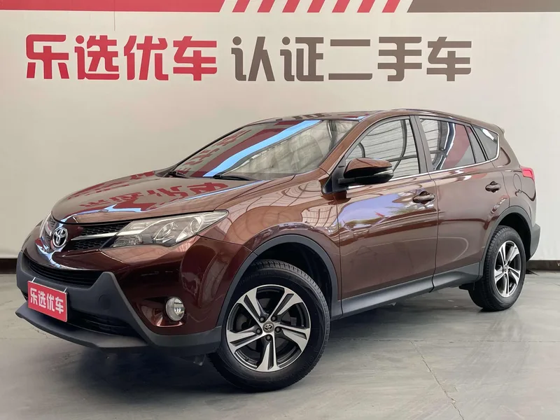 Toyota RAV4 2015 2.0L CVT Two-Drive Fashion Edition exterior photo 1 Toyota RAV4 2015 2.0L CVT Two-Drive Fashion Edition exterior photo 1