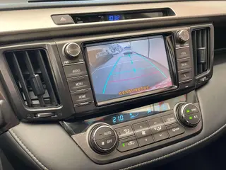 Toyota RAV4 2015 2.0L CVT Two-Drive Fashion Edition interior photo 9 Toyota RAV4 2015 2.0L CVT Two-Drive Fashion Edition interior photo 9