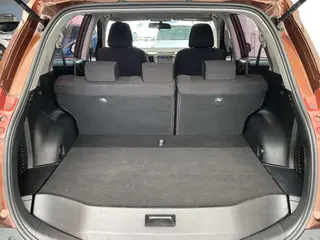 Toyota RAV4 2015 2.0L CVT Two-Drive Fashion Edition interior photo 15 Toyota RAV4 2015 2.0L CVT Two-Drive Fashion Edition interior photo 15