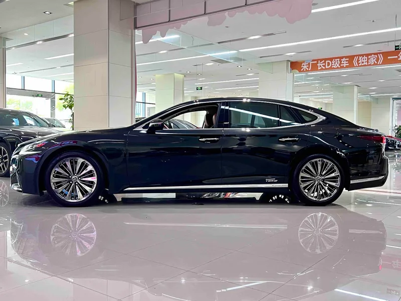 Lexus LS 2020 500h Edición de excelencia País VI exterior foto 2 Lexus LS 2020 500h Edición de excelencia País VI exterior foto 2