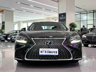 Lexus LS 2020 500h Edición de excelencia País VI exterior foto 3 Lexus LS 2020 500h Edición de excelencia País VI exterior foto 3