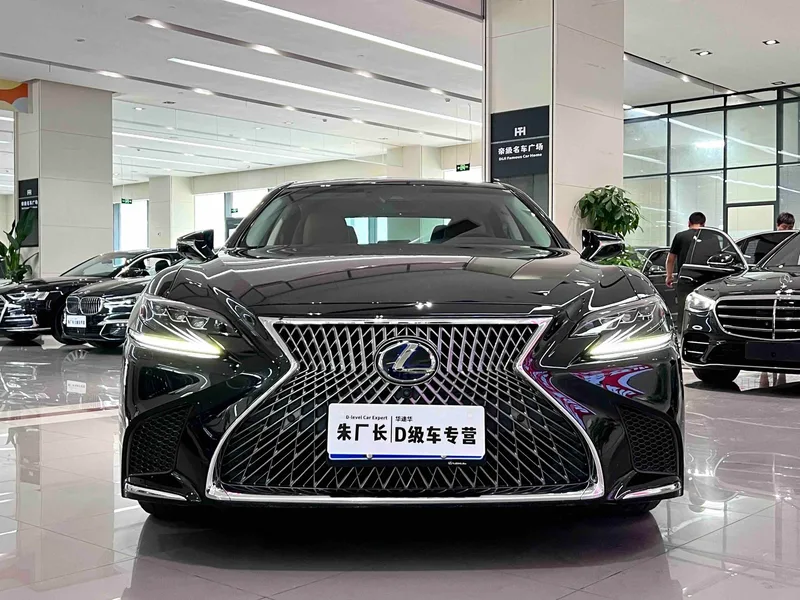 Lexus LS 2020 500h Edición de excelencia País VI exterior foto 3 Lexus LS 2020 500h Edición de excelencia País VI exterior foto 3