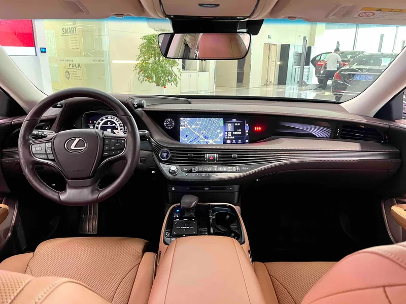 Lexus LS 2020 500h Edición de excelencia País VI interior foto 7 Lexus LS 2020 500h Edición de excelencia País VI interior foto 7