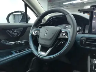 Lincoln Corsair 2022 2.0T Two-wheel drive elegant version exterior photo 9 Lincoln Corsair 2022 2.0T Two-wheel drive elegant version exterior photo 9