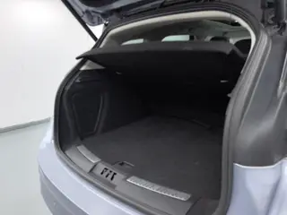 Lincoln Corsair 2022 2.0T Two-wheel drive elegant version interior photo 15 Lincoln Corsair 2022 2.0T Two-wheel drive elegant version interior photo 15